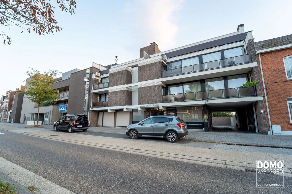 Verzorgd appartement met 2 slaapkamers en garagebox te Kuringen foto {{pictureIndex}}