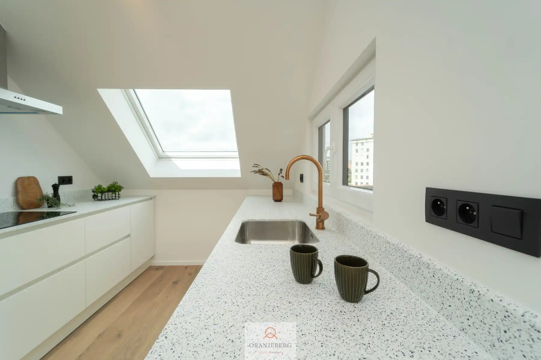 Gerenoveerd duplex-appartement (116 m²) met uitzicht op de Schelde + berging/garage foto 11