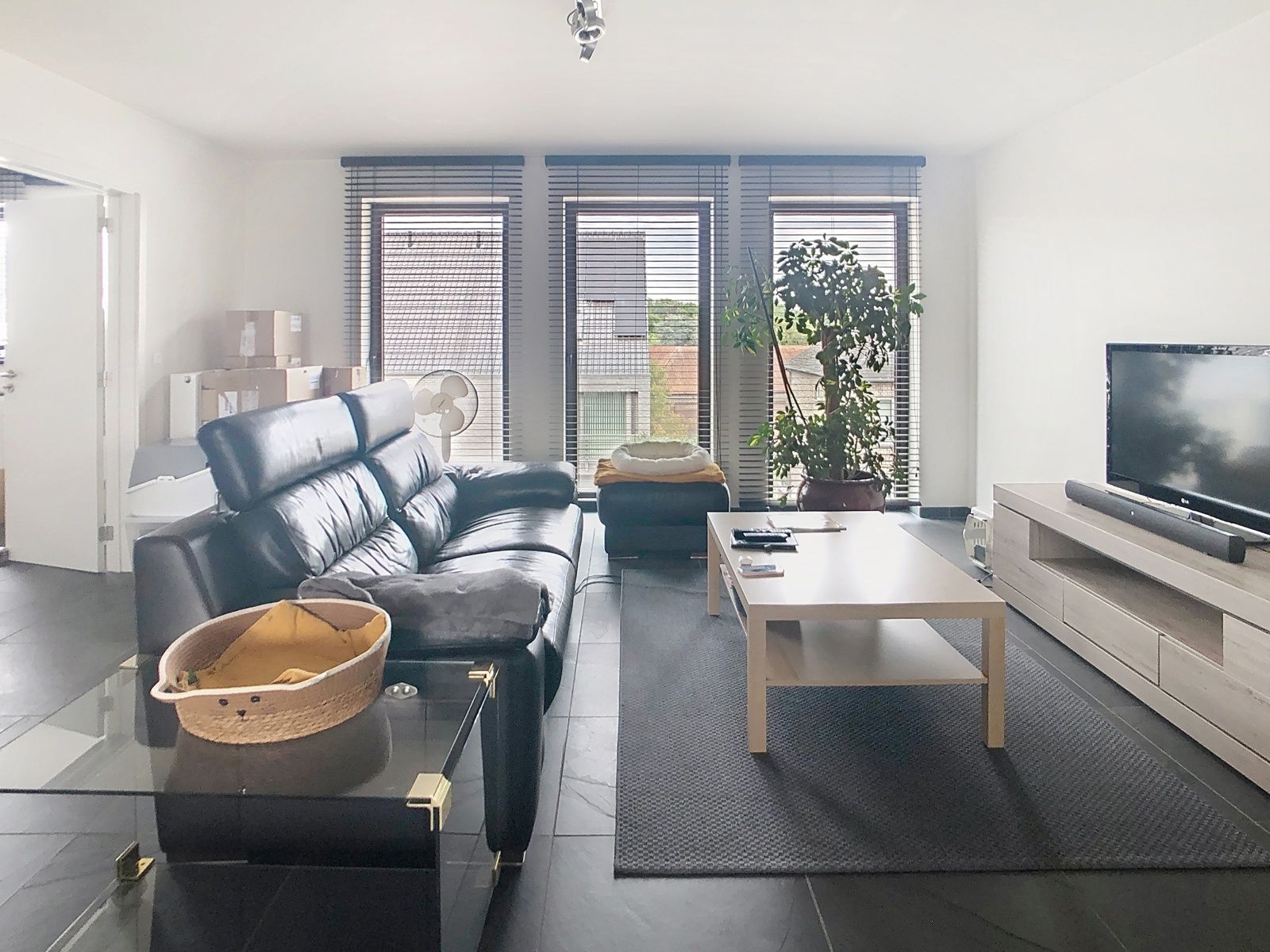Ruime instapklare duplex met 2 slaapkamers en bureau foto 7