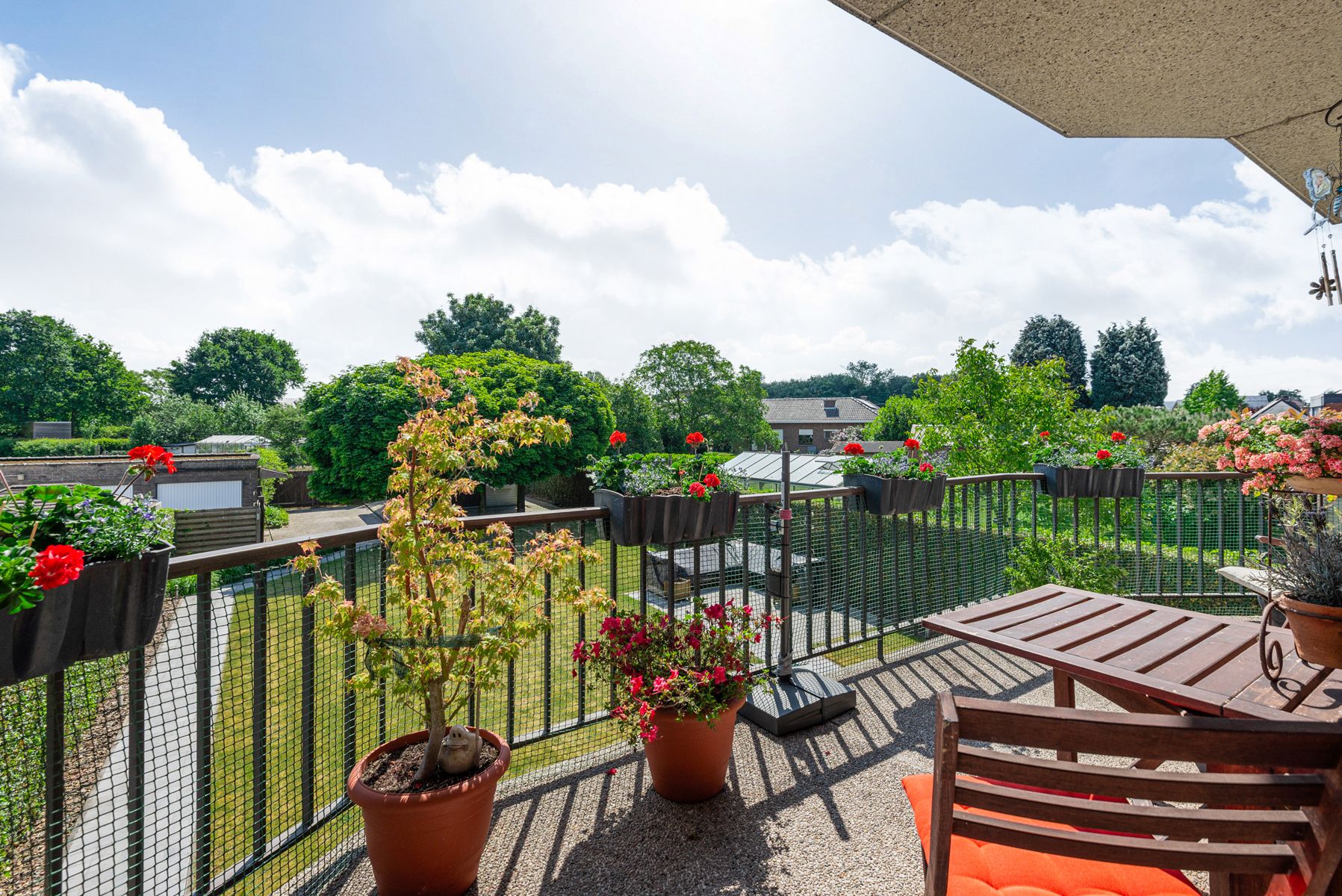 Ruim appartement met drie slaapkamers foto 8