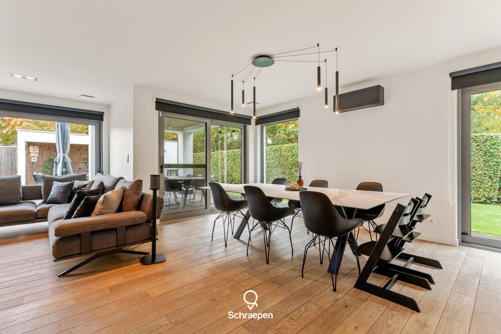 Hoogwaardig afgewerkte gezinswoning (232 m²) op zuidelijk georiënteerd perceel van circa 7 are! foto 8