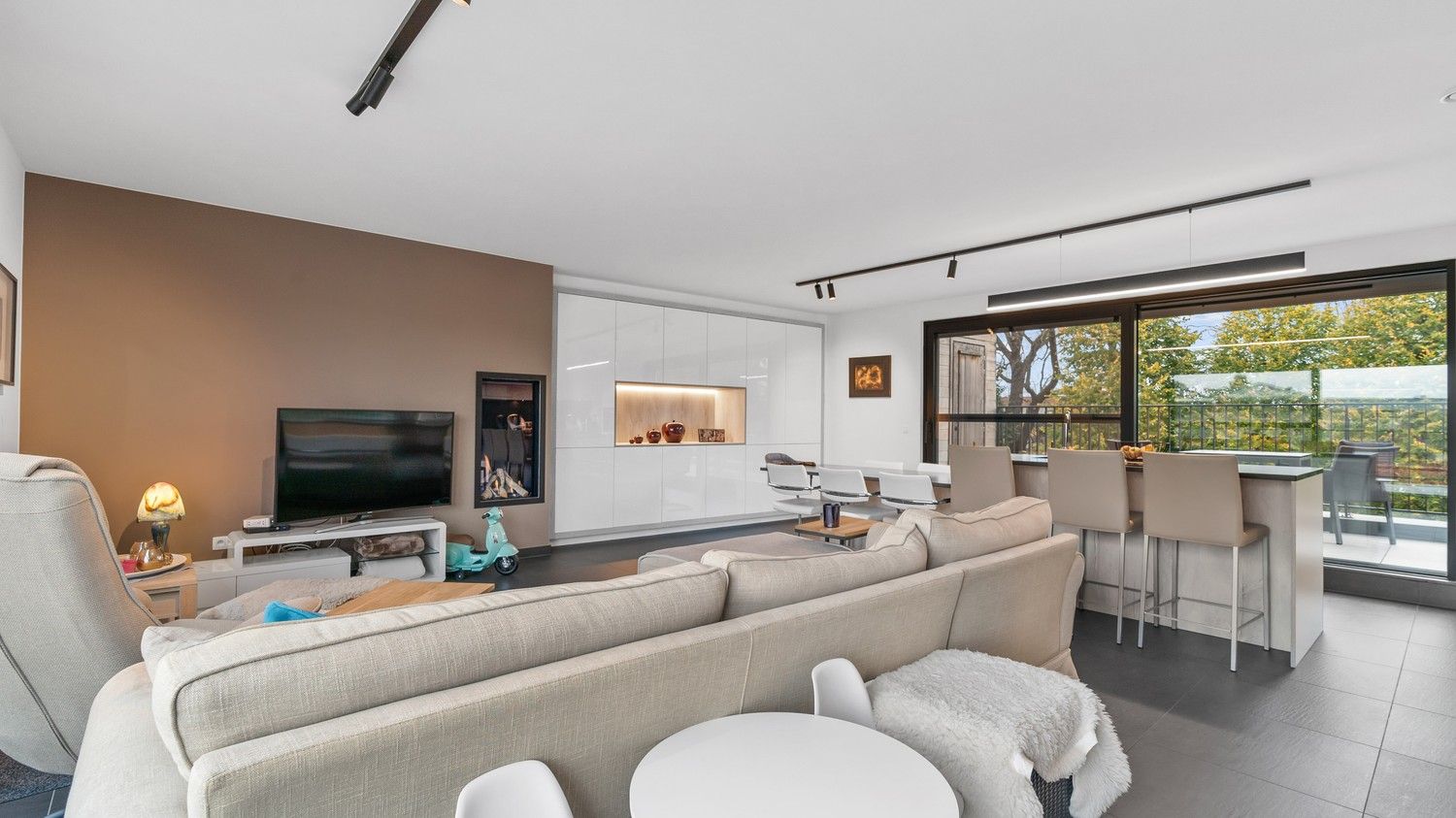 Instapklare duplex penthouse met 2 slaapkamers, drie terrassen, lift en 2 parkeerplaatsen foto 2