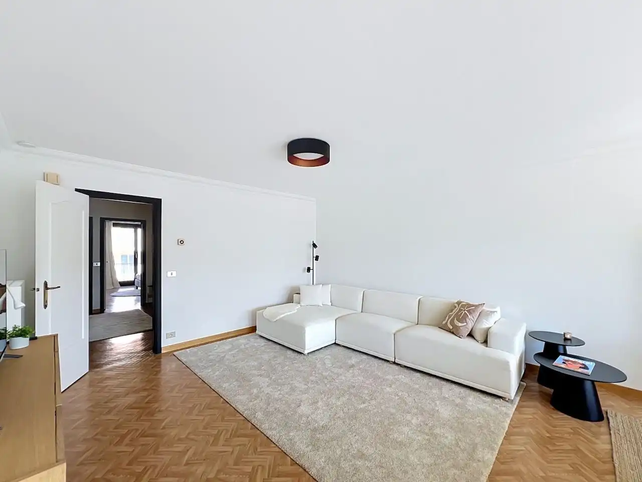 Tweede verblijf l gemeubeld twee slaapkamer appartement, gelegen op de Graaf d'Ursellaan. foto 5