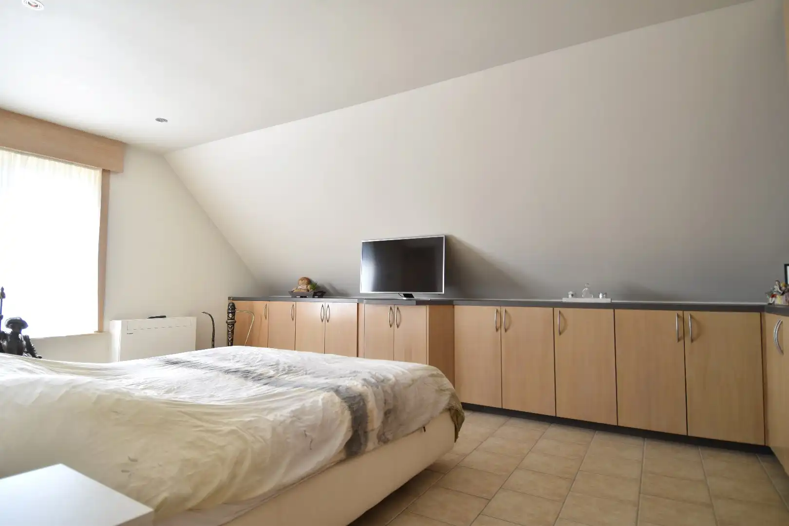 Instapklare gezinswoning met rustige ligging te Kortrijk foto 13