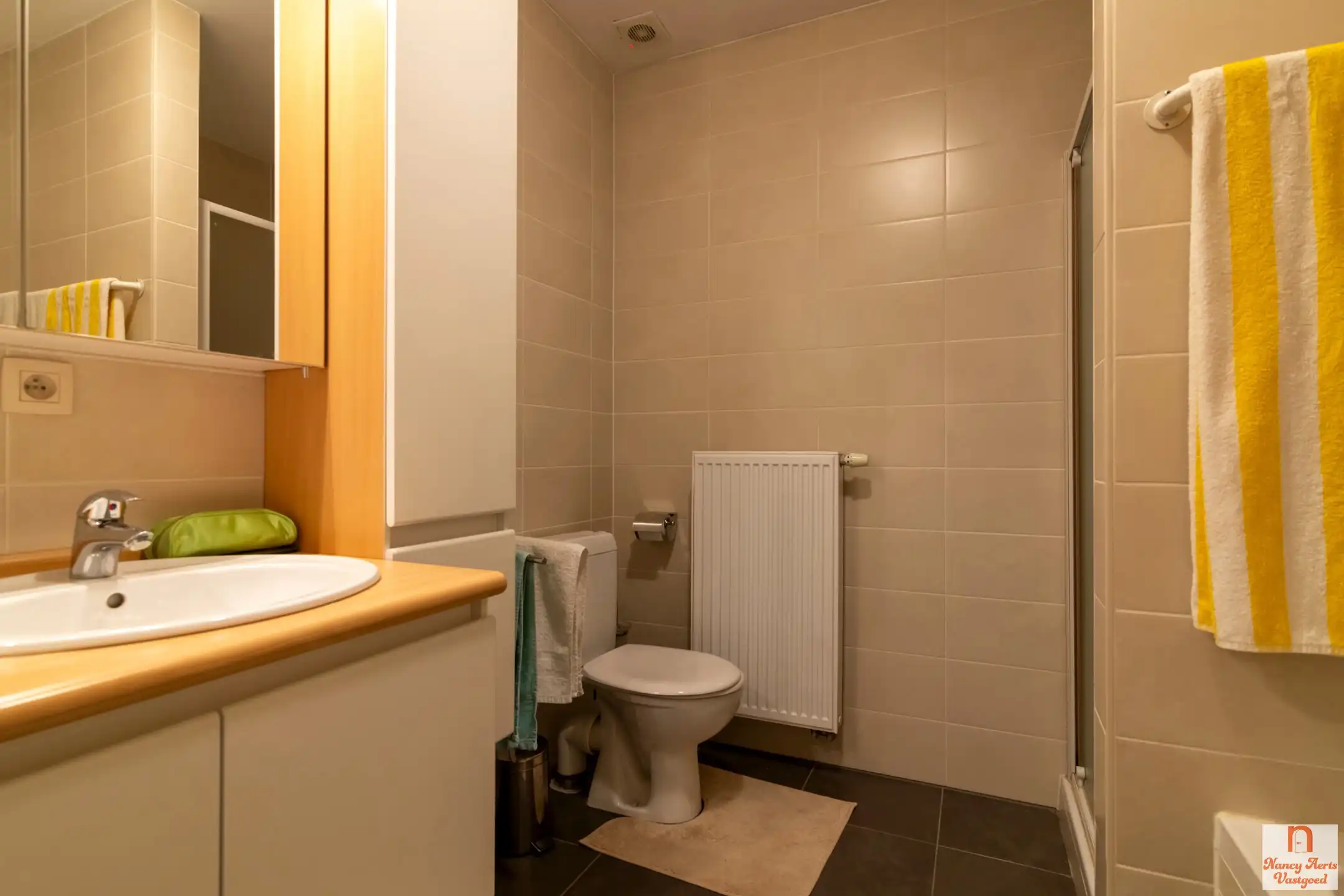 Ruim energiezuinig duplexappartement met terras in Halen foto 18