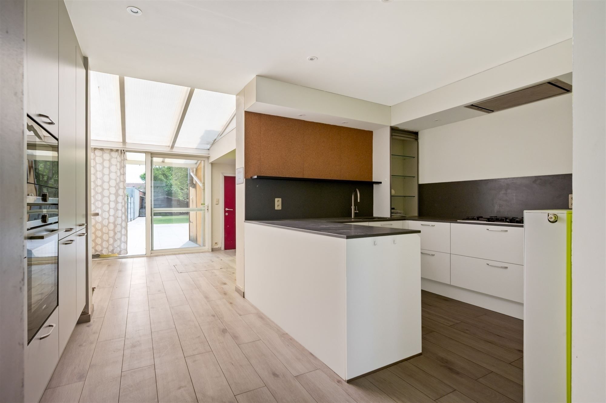 Grotendeels gemoderniseerde woning te Lier foto 3