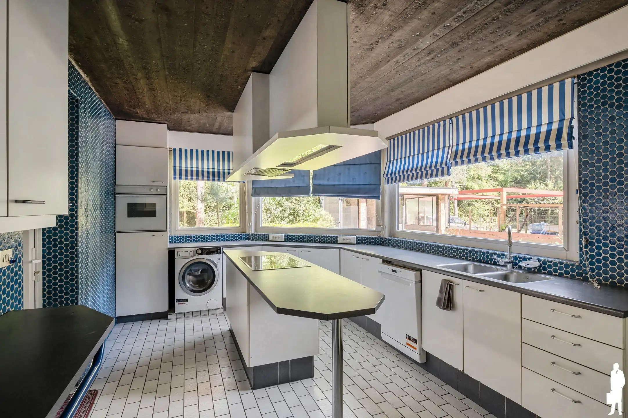 Tijdloze statige villa op een perceel van 2.226 m²!  foto 10