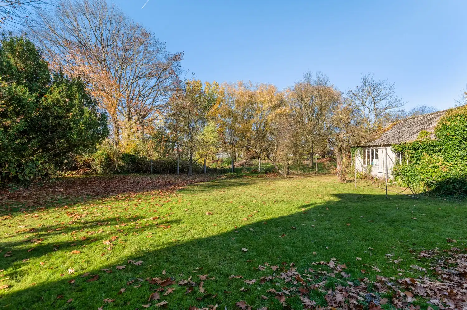 Te renoveren villa met 5 slpkrs op een perceel van 3908 m² te Meise foto 22