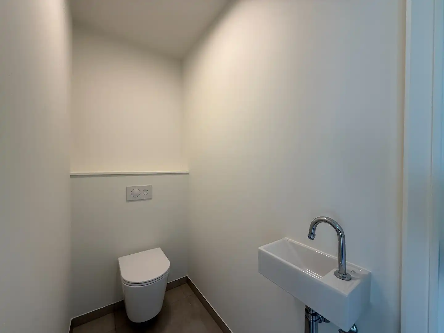 Nieuwbouwappartement met autostandplaats te Izegem  foto 13