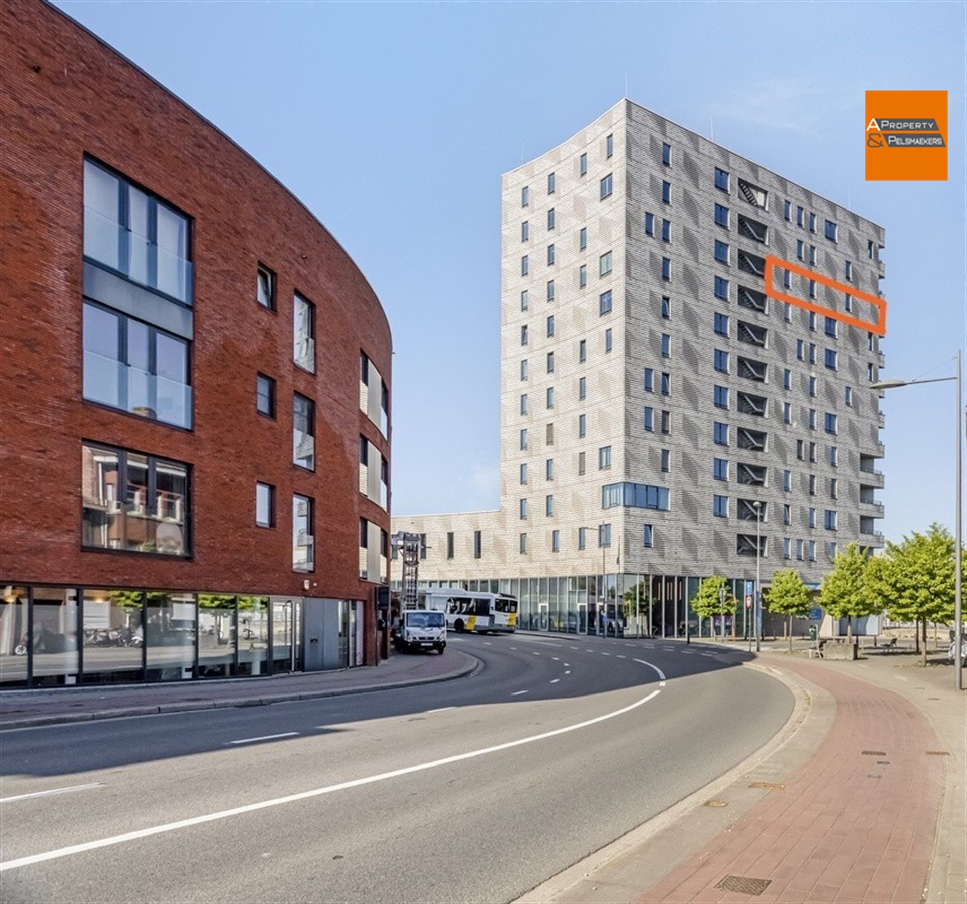 Appartement foto {{pictureIndex}}