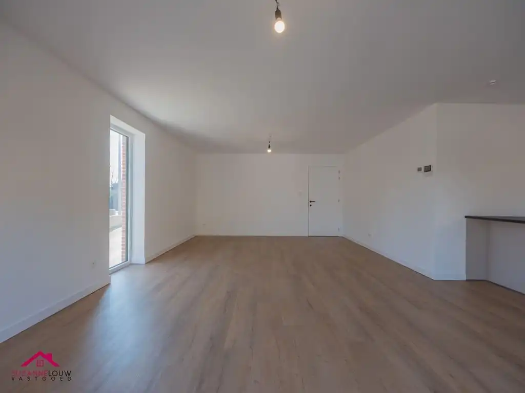 Gelijkvloers appartement met ruim terras foto 15