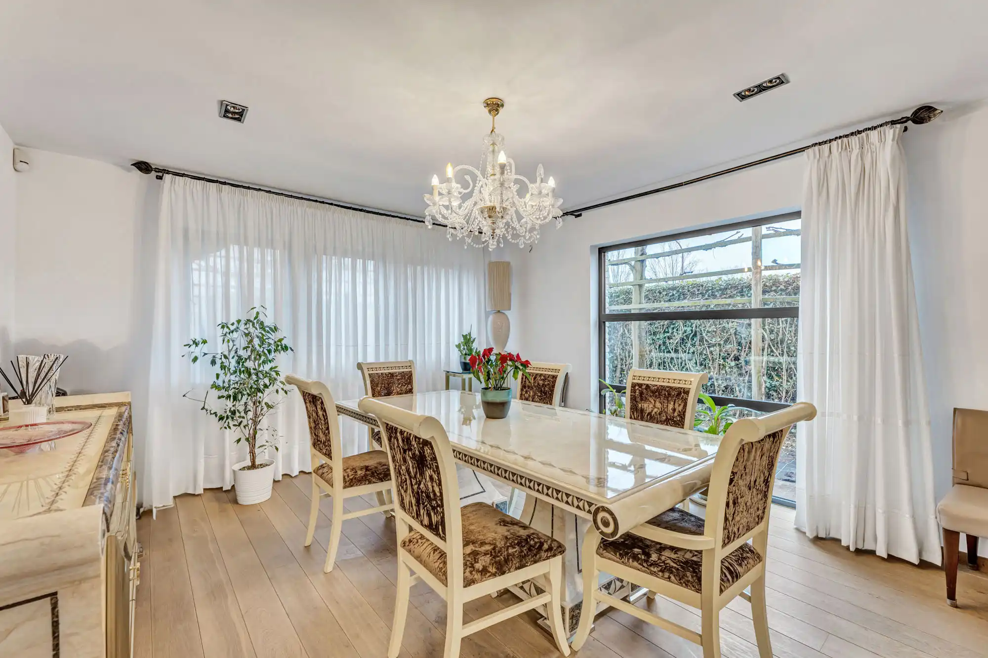 Instapklare villa met 5 slpks op toplocatie te Ternat foto 15