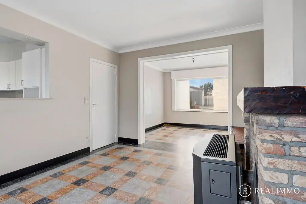 Ruime gezinswoning te Harelbeke foto 4