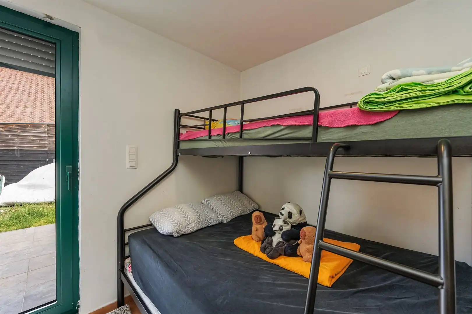 Te renoveren appartement ca. 77m2 met terras en tuin foto 10