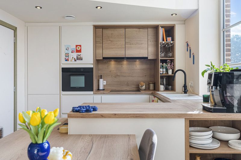 Half-open, recente woning met tuin, 3 slaapkamers en parking foto 11