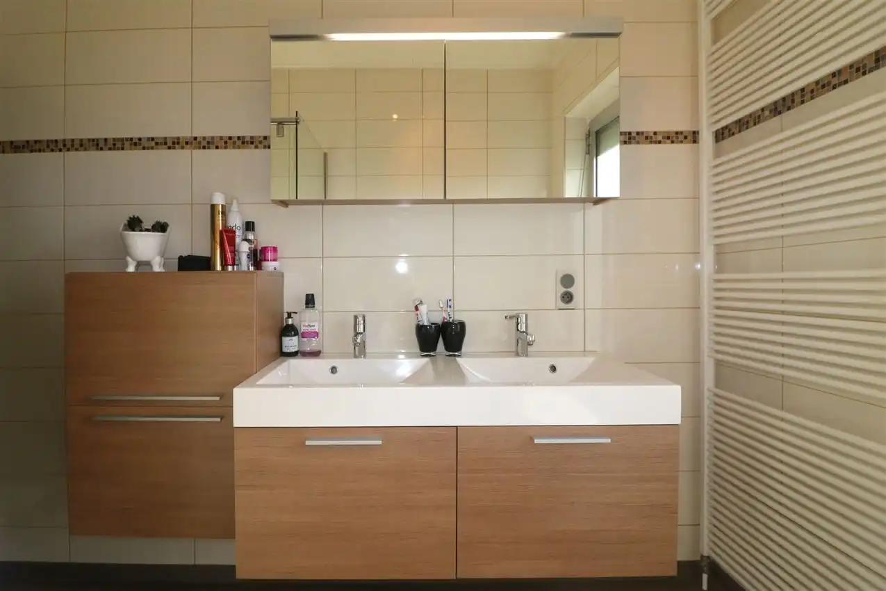 Rustig gelegen gelijkvloerse woning met drie slaapkamers foto 21