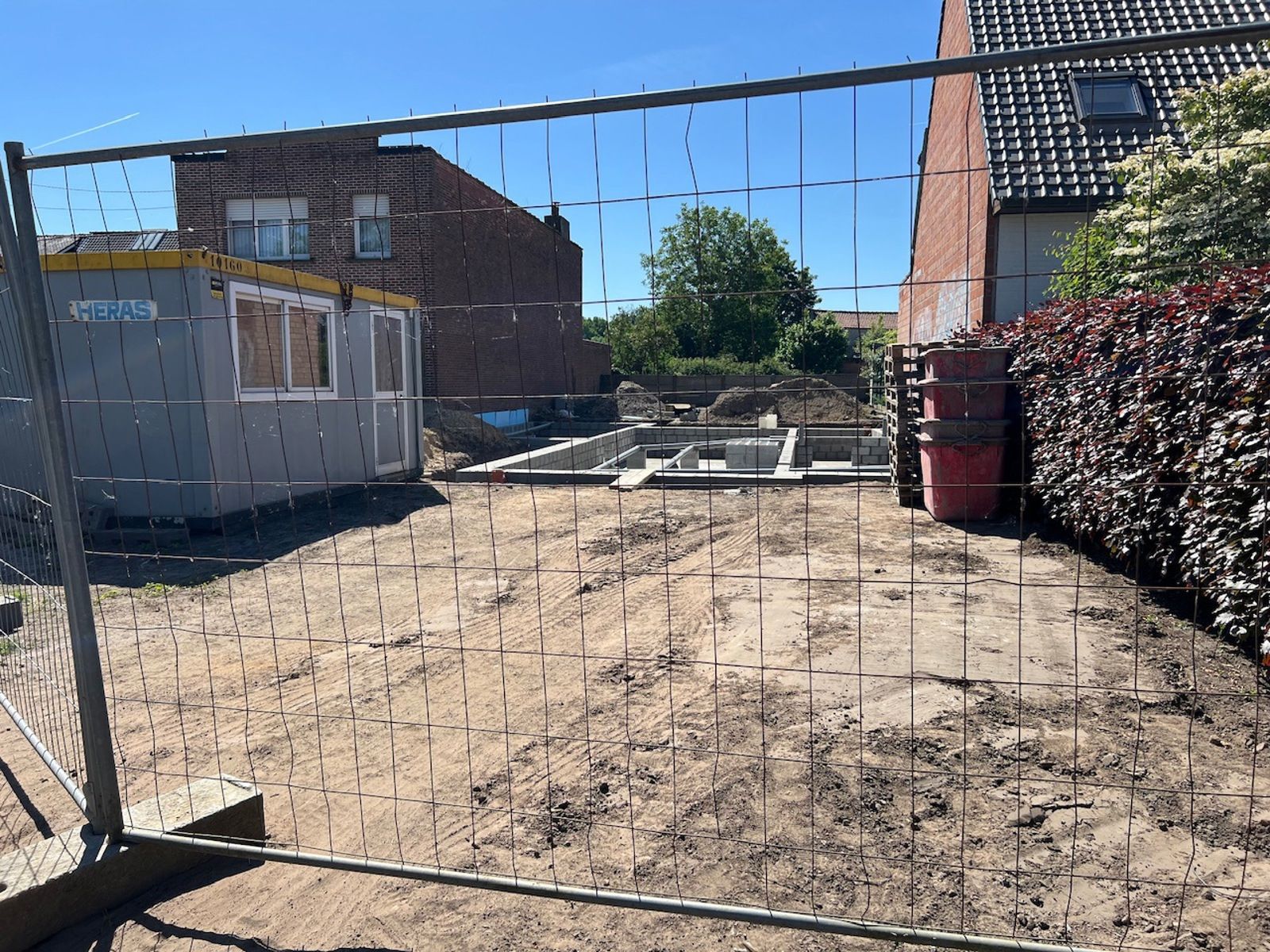 Nieuwbouw HOB met 3 slpk, bureau, 2 bdk, garage en tuin foto 4