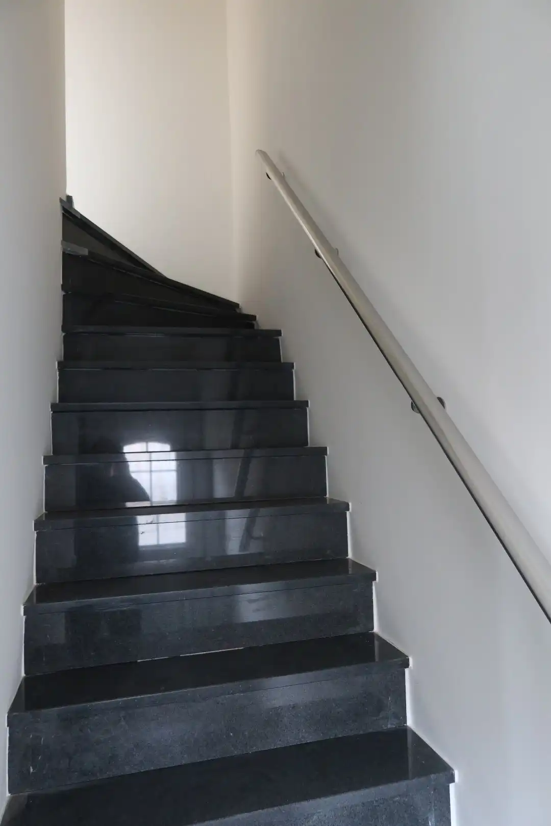 Leuk burgerhuis met 2 slk, tuin en achteruitgang met garage foto 10