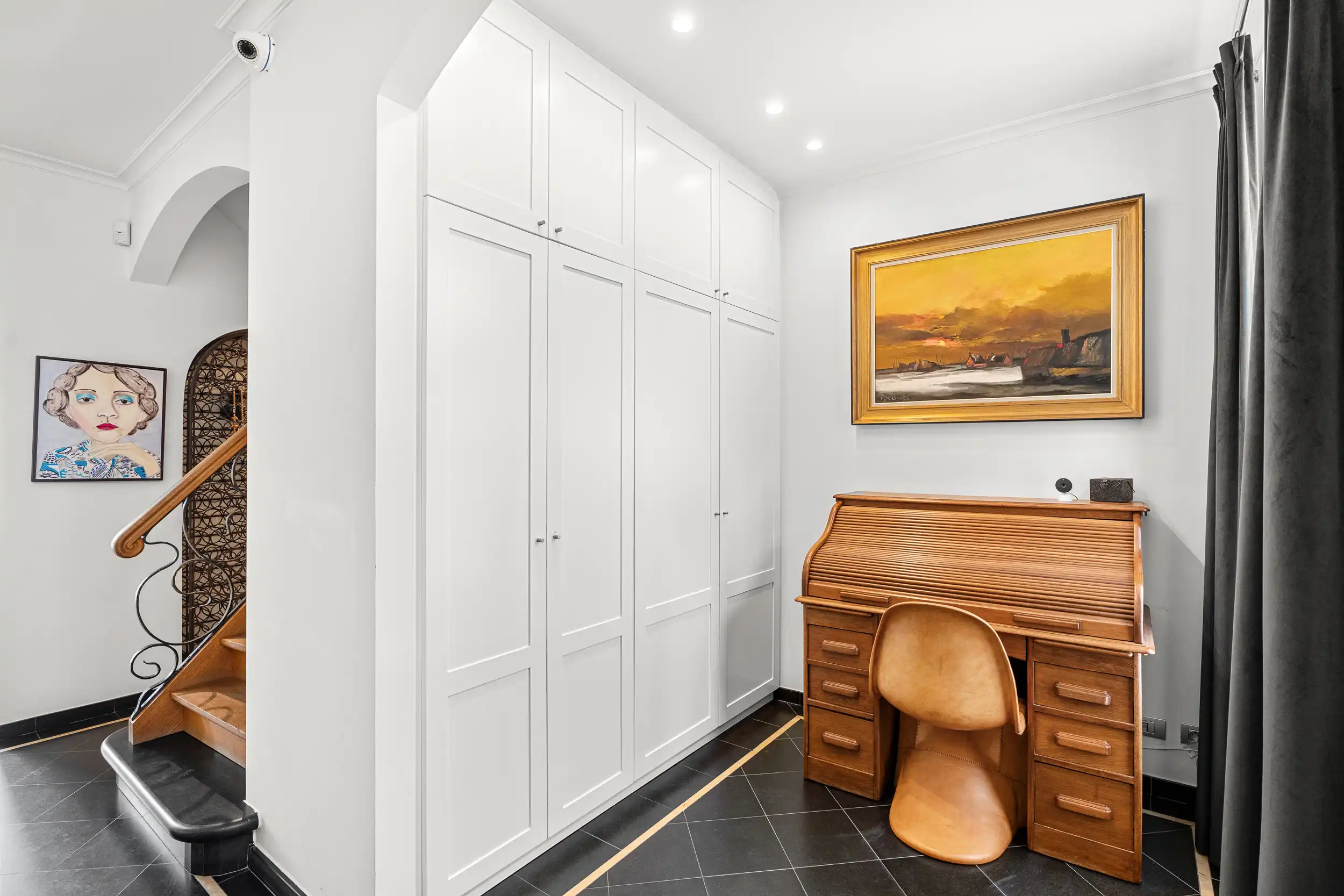 Karaktervolle burgerhuis op enkele passen van Zimmerplein foto 3