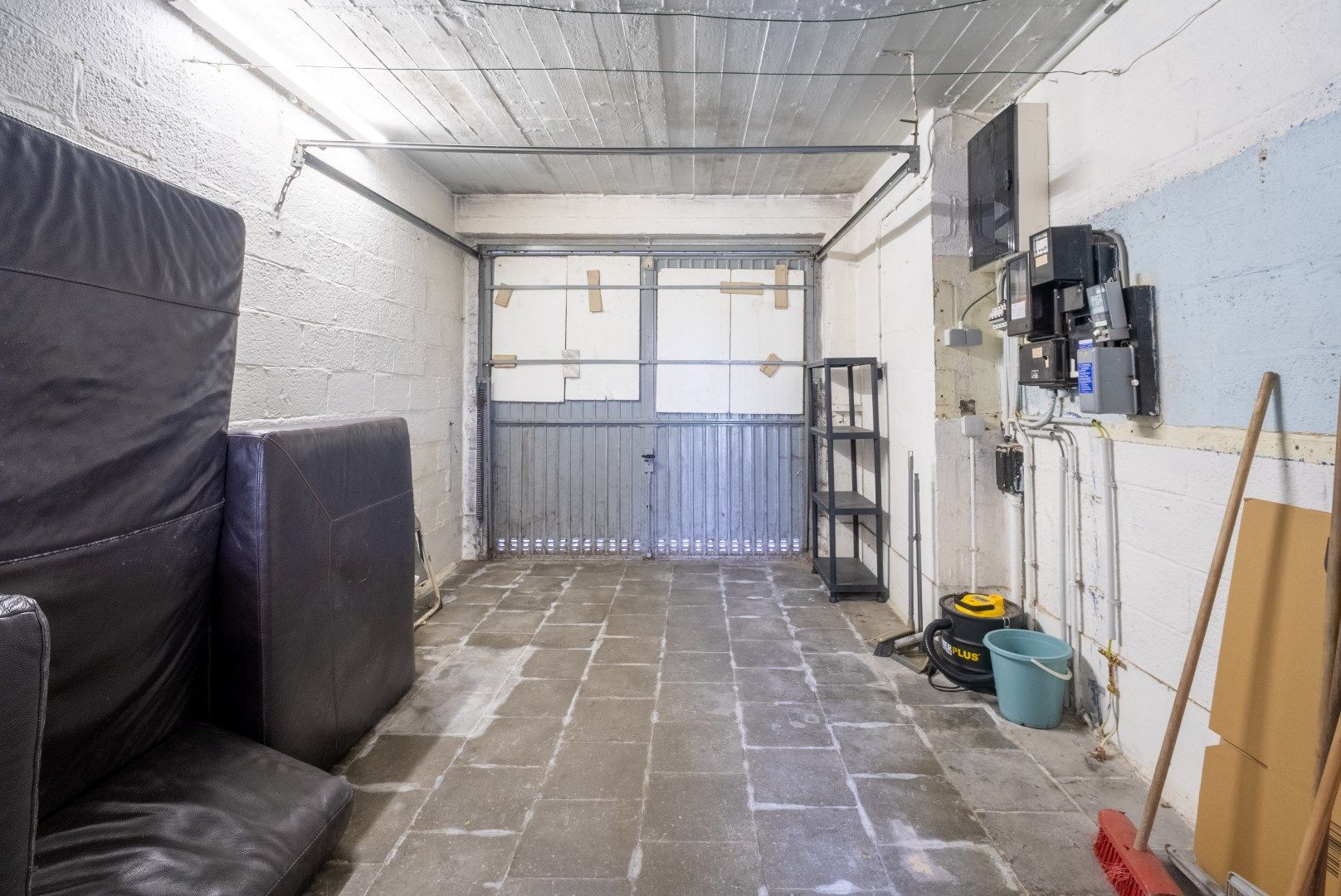 KLOEKE WONING MET TUIN EN GARAGE foto 7