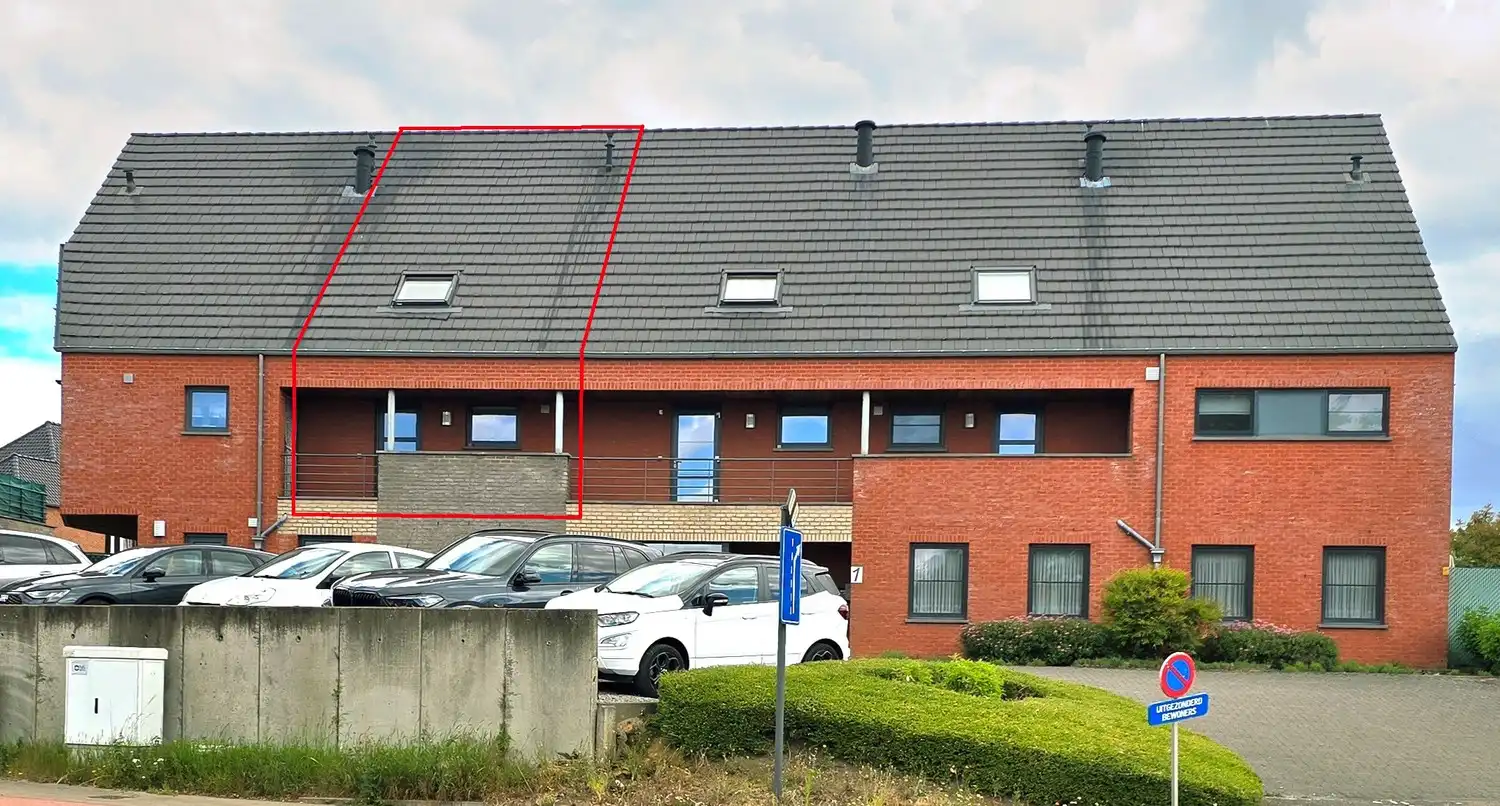 TE KOOP : instapklaar duplex-appartement met ruim terras en autostaaplaats te Heusden-Zolder foto 4