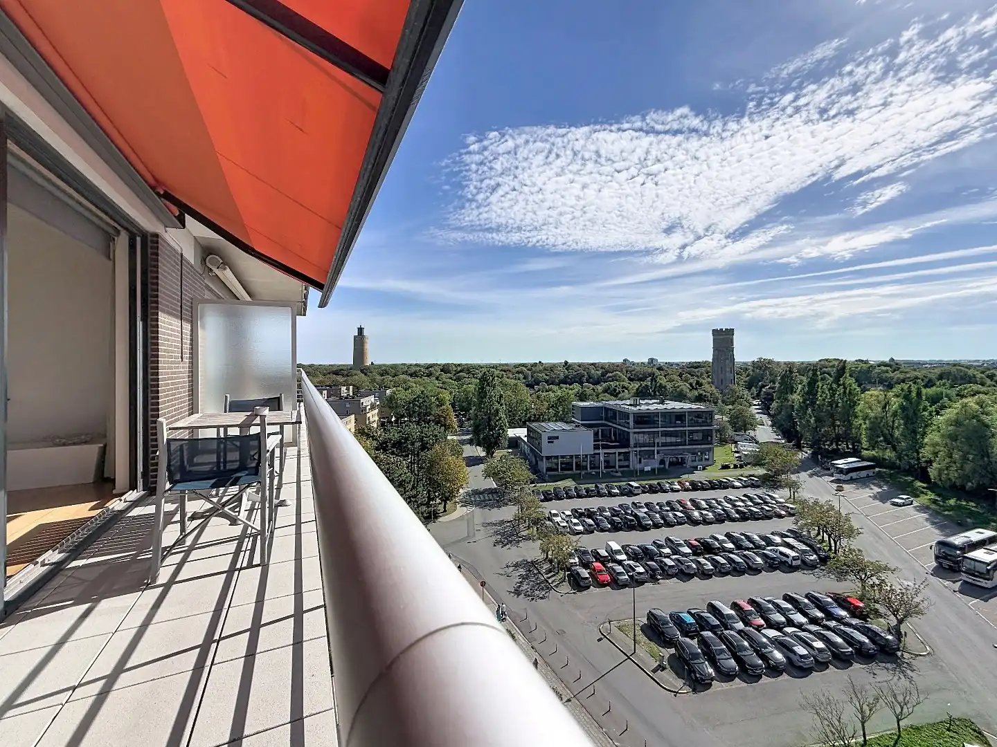 Uitzonderlijk goed gelegen instapklaar appartement met prachtig zicht op jachthaven  foto 2