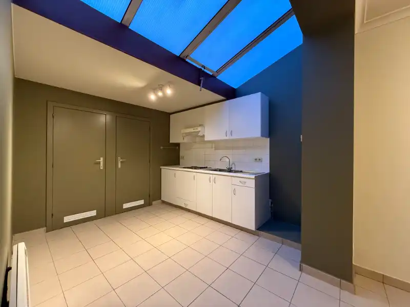 Instapklare woning nabij Miljoenenkwartier en Sint-Pietersstation foto 8