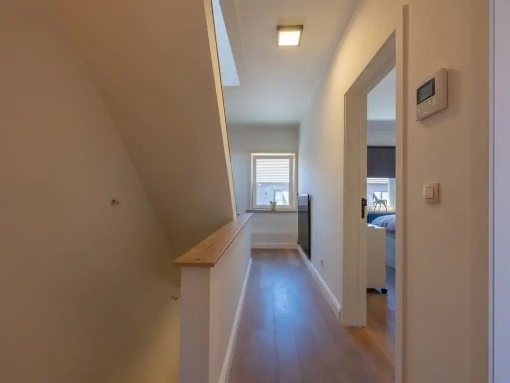 Stijlvol ingerichte woning met handelsruimte in gesloten bebouwing foto 26
