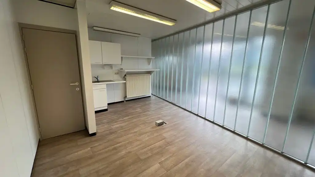 Bedrijfspand te koop – Industriezone Klein Frankrijk, Ronse foto 14