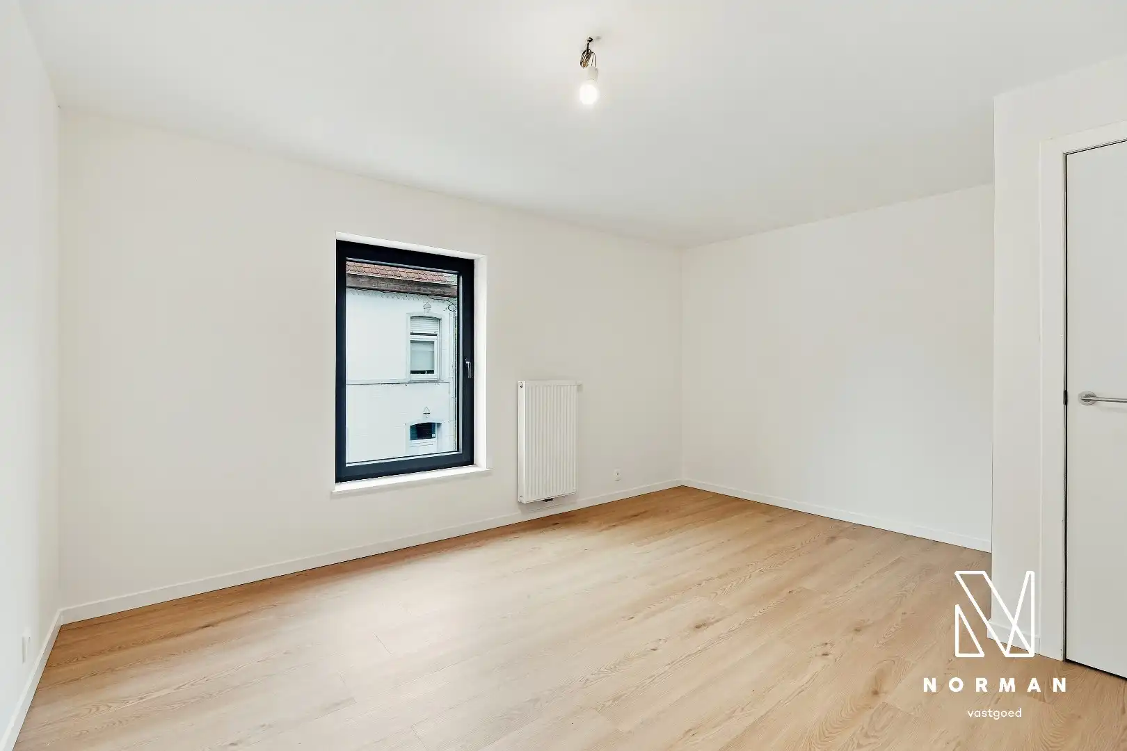Grote woning met grote garage, 3 kamers en vele troeven! foto 15