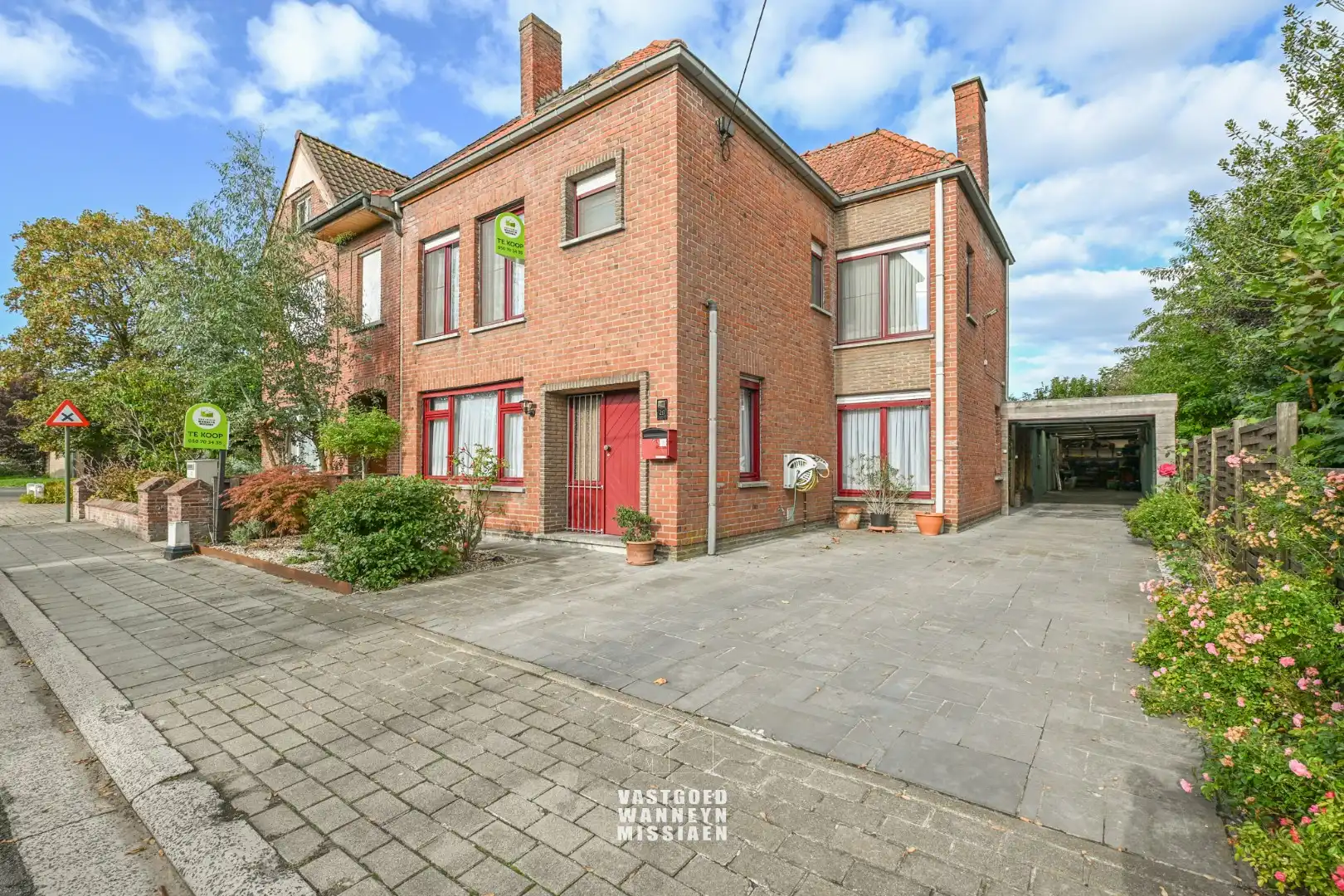 Ruime halfopen bebouwing met 3 slaapkamers op 401m2 foto 24