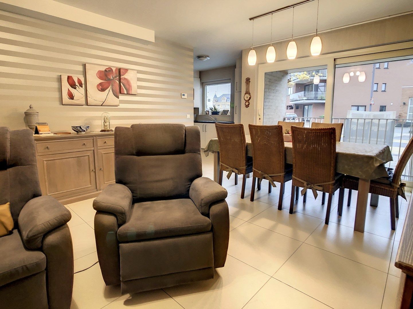 Gelijkvloers 2-slaapkamerappartement in centrum Passendale foto {{pictureIndex}}