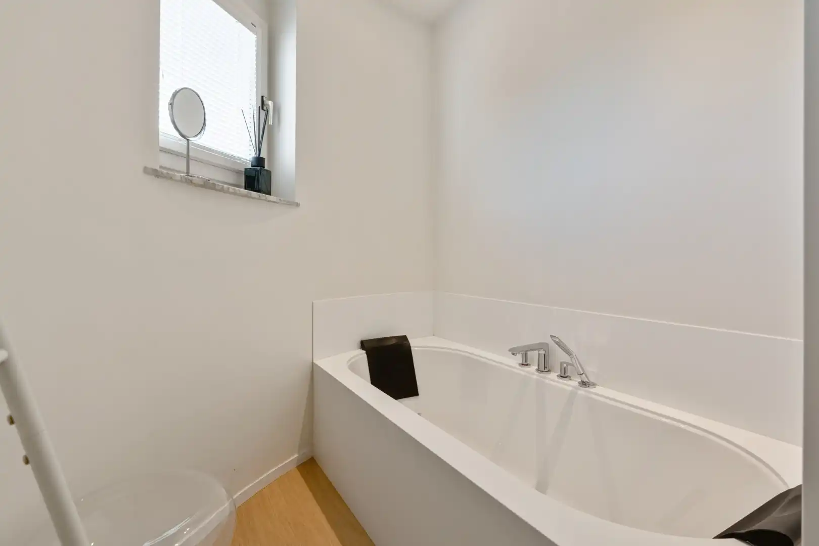 Verrassend luchtige villa  foto 24