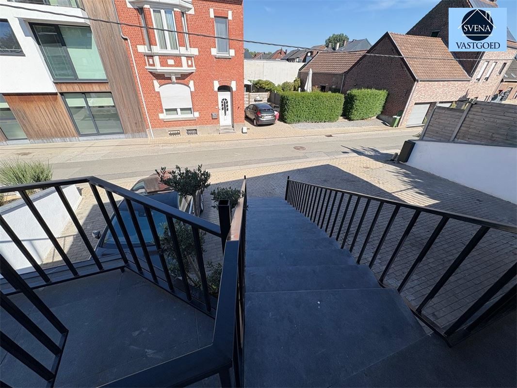 WONING MET HANDELSRUIMTE EN 3 SLAAPKAMERS foto 16