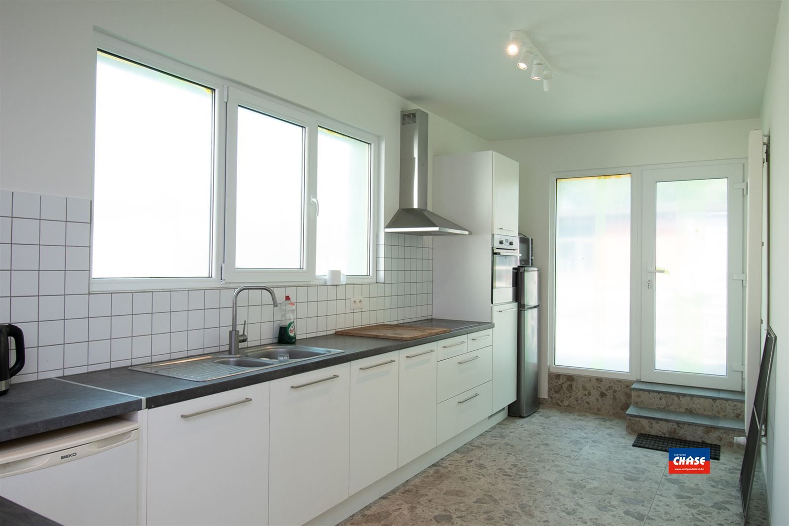 Gemengd gebouw met ruime, energiezuinige woonst (3 slpks) foto 18