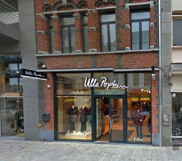 COMMERCIEEL PAND OOSTSTRAAT foto {{pictureIndex}}