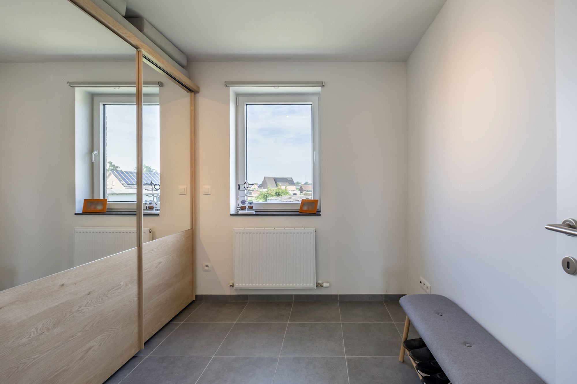 IDEALIS VASTGOED - PRACHTIG  EN LUXUEUS APPARTEMENT MET 2 SLAAPKAMERS, AANGENAME LEEFRUIMTE MET AANSLUITEND TERRAS, CARPORT EN EXTRA BERGRUIMTE foto 19