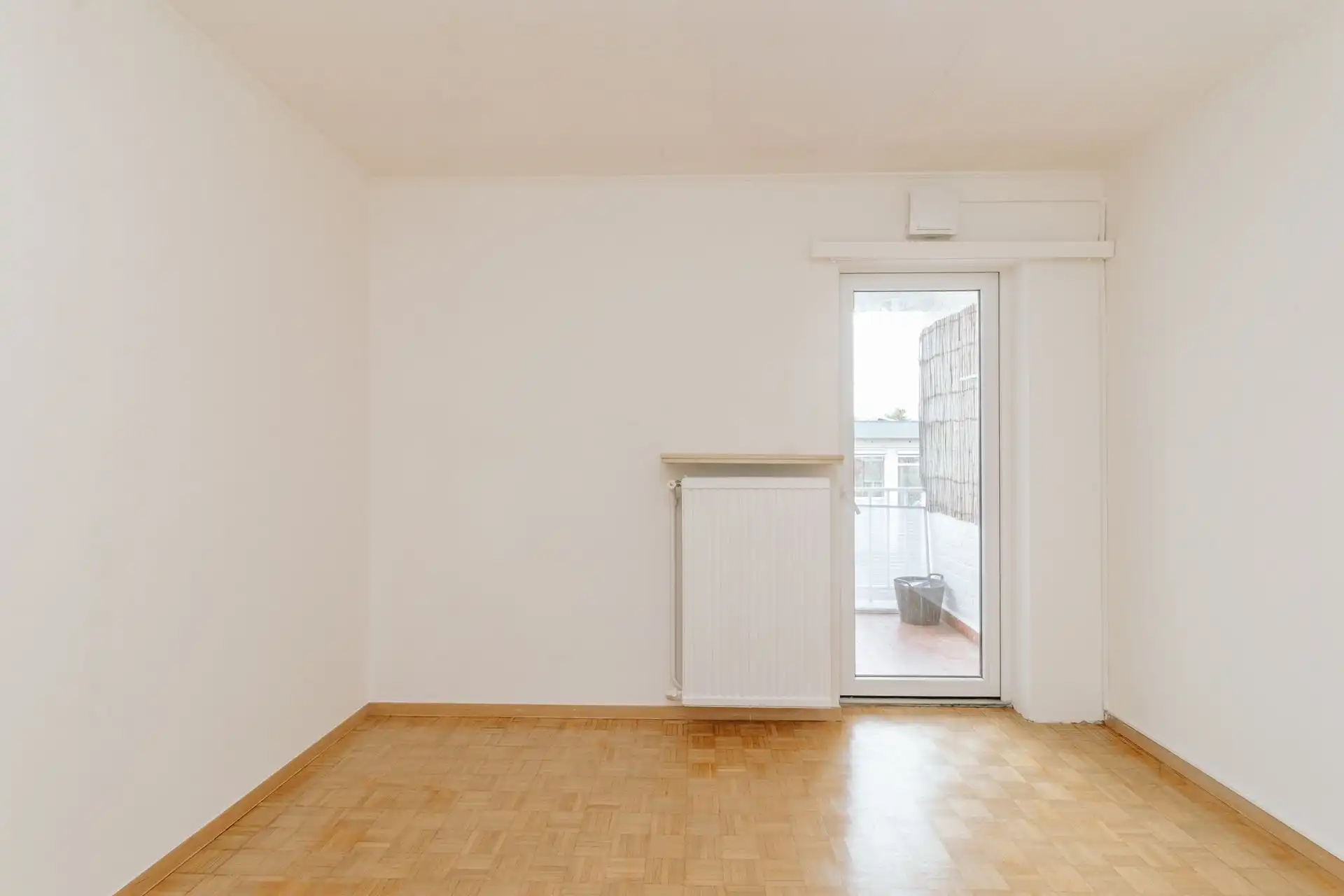 2 slaapkamerappartement met bureauruimte en garagebox foto 10