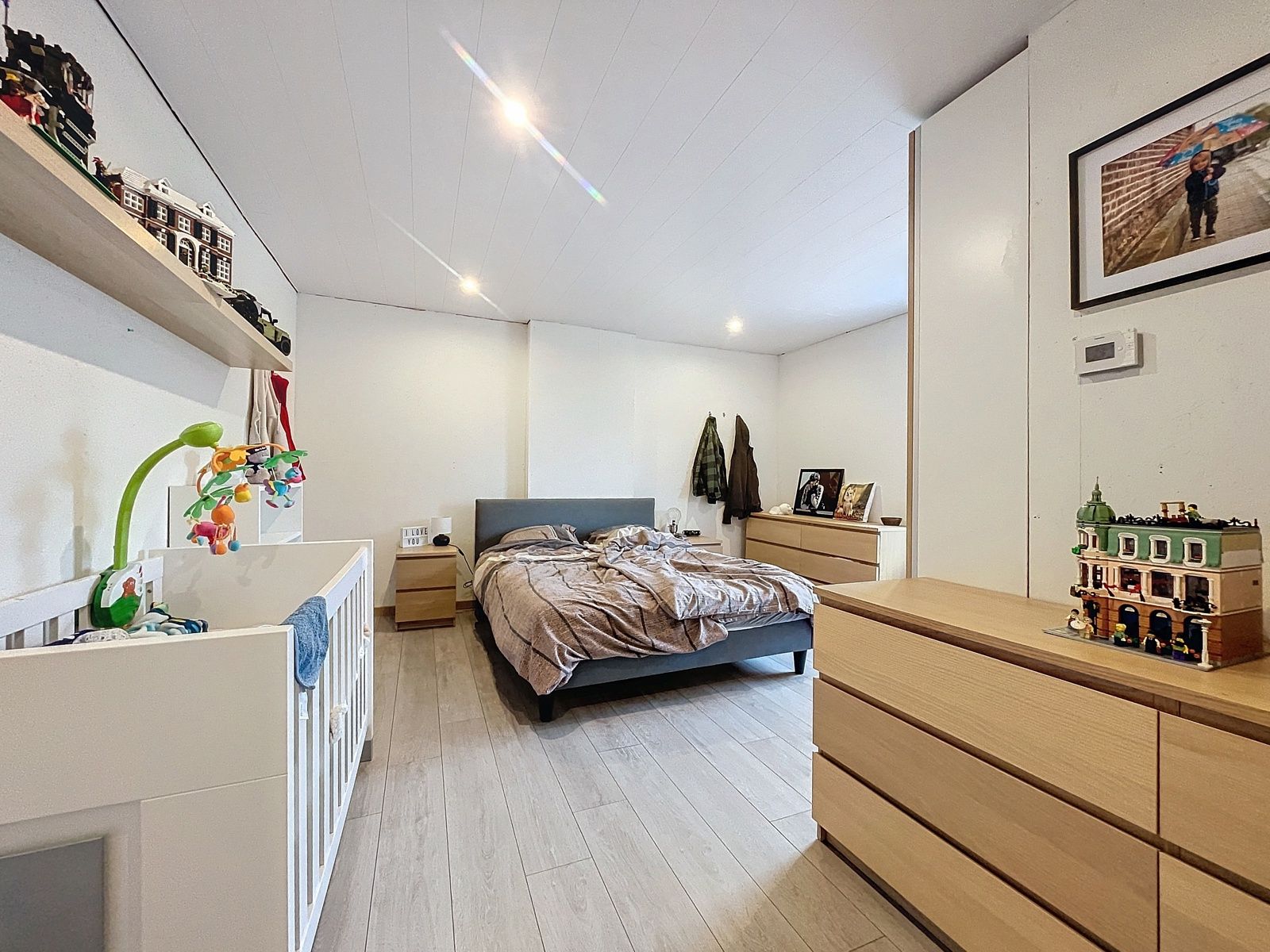 GERENOVEERDE WONING MET 3 SLAAPKAMERS foto 17