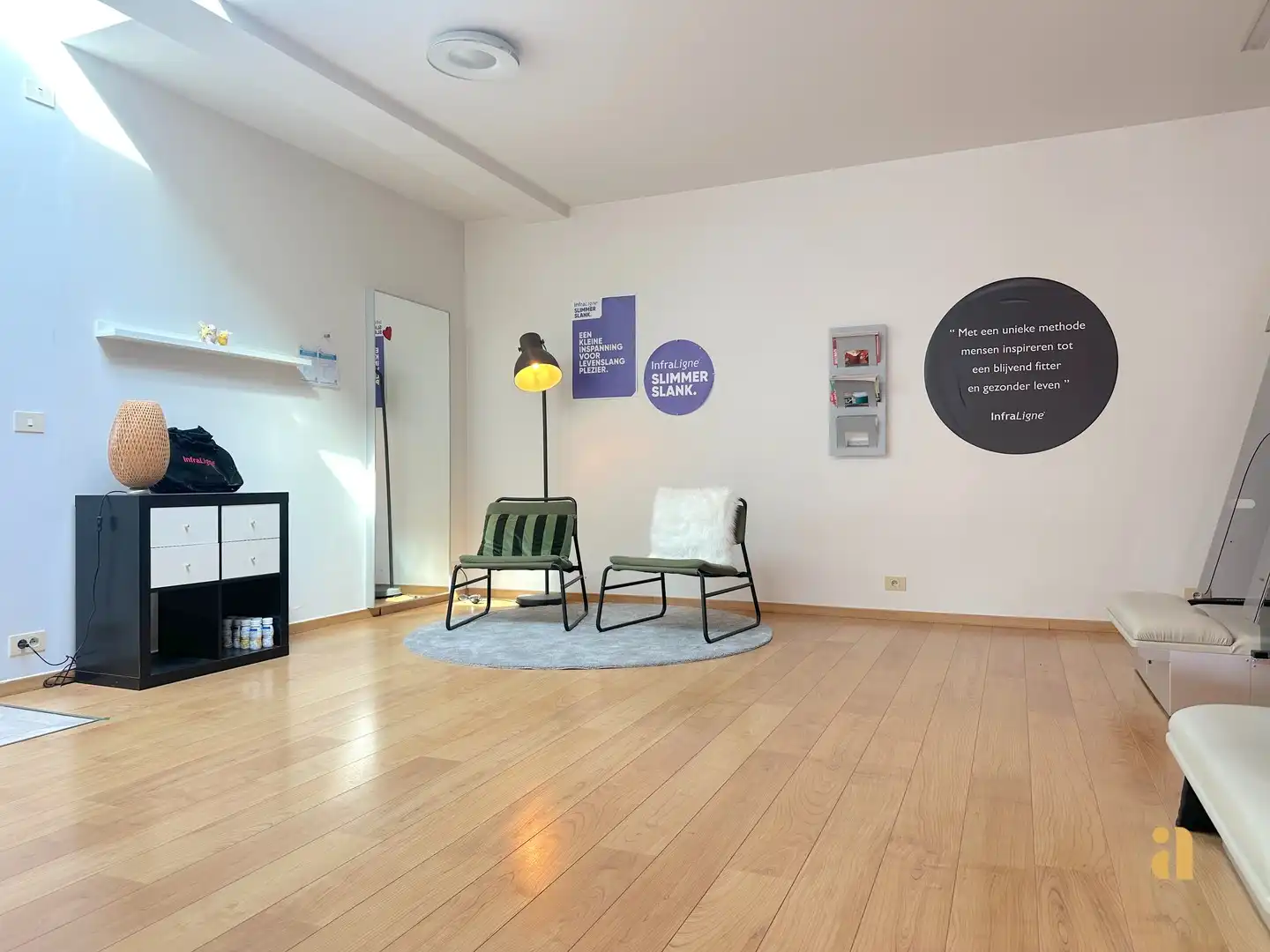 Commercieel sterk en modern handelspand met de nodige privacy foto 7