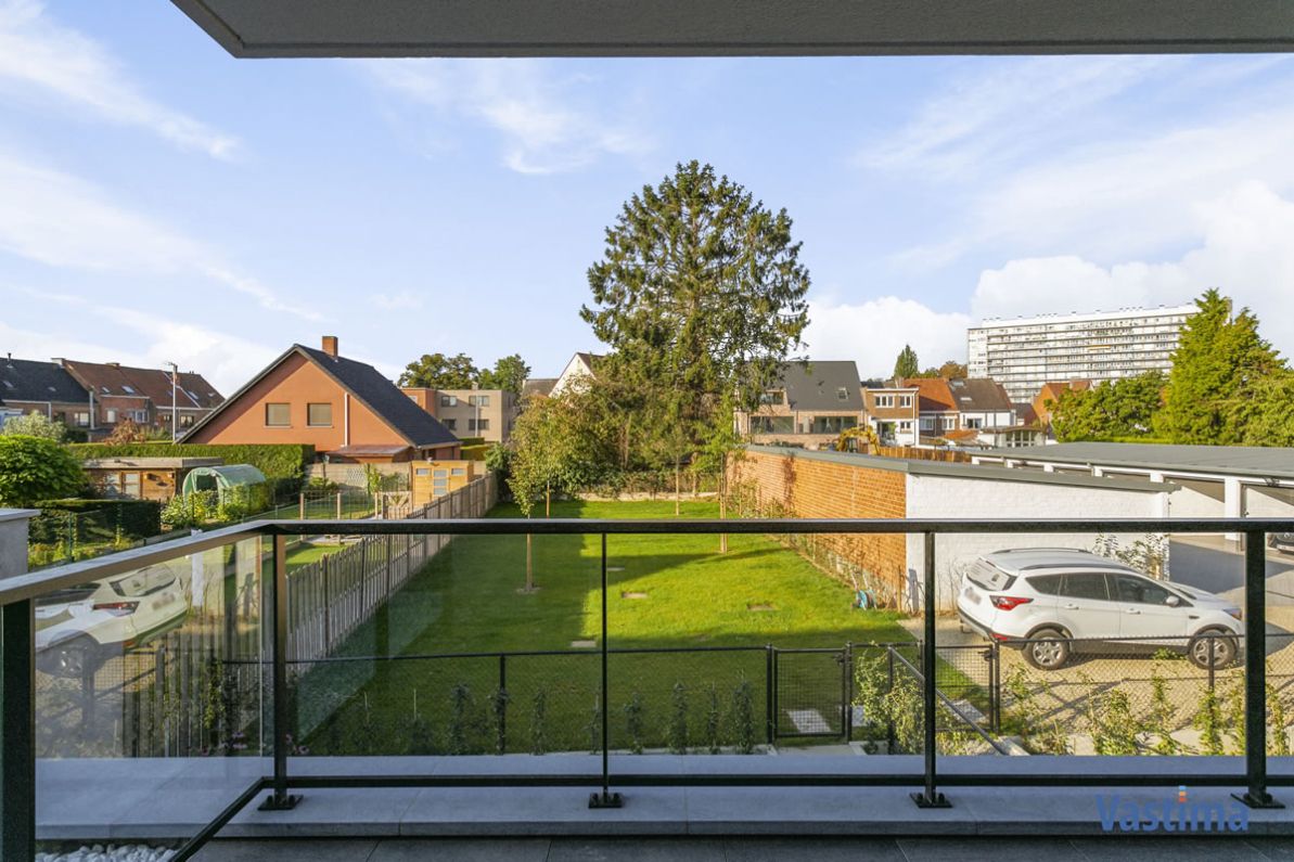 Recent appartement met 2 slaapkamers, terras en autostaanplaats foto 7