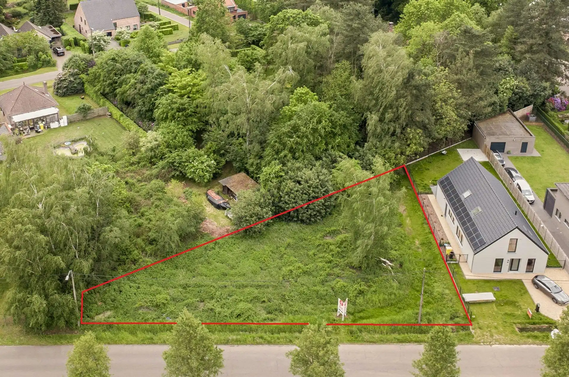 breed bouwperceel van 849 m² te koop in Lichtaart foto 2