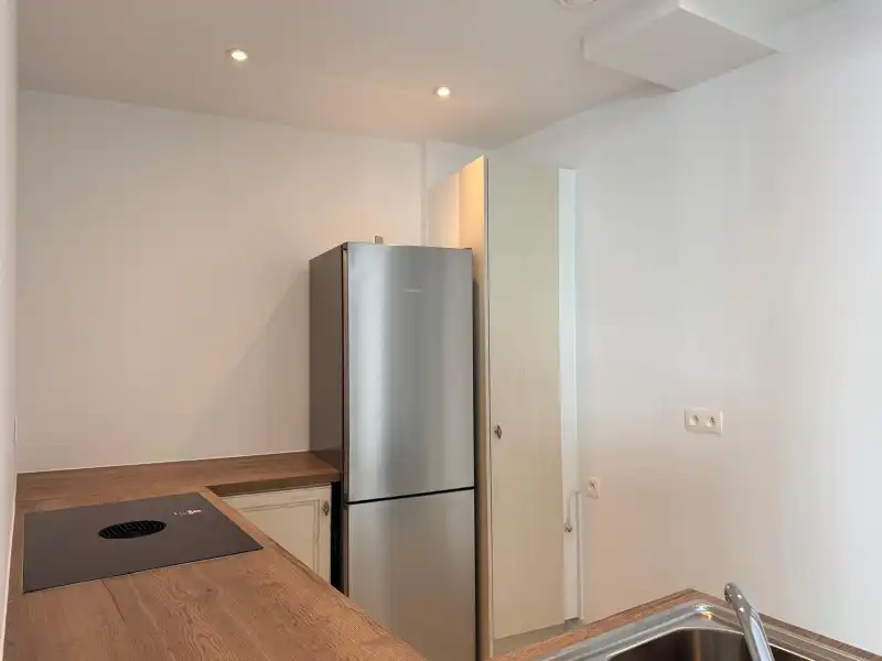Prachtig gerenoveerd 1-slaapkamerappartement in&nbsp;het hart van&nbsp;Hasselt! foto 8