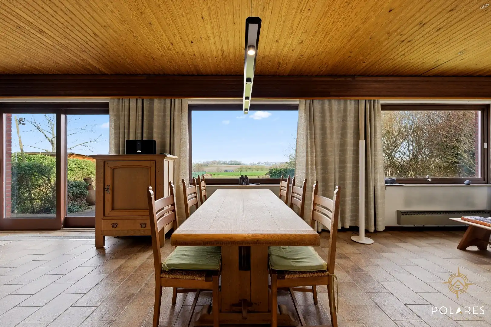 Ruime gezinswoning op prachtig perceel foto 5