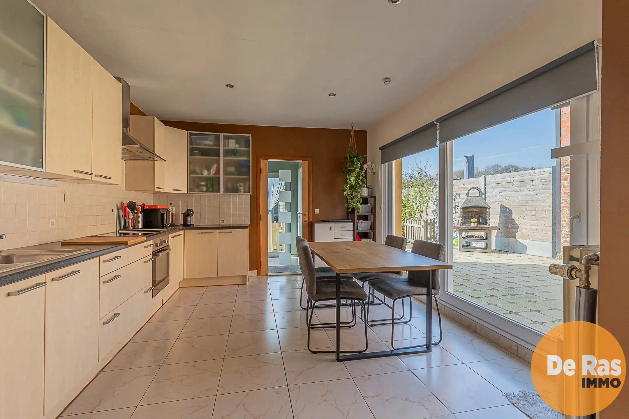 EREMBODEGEM - Instapklare woning in een doodlopende straat foto 5