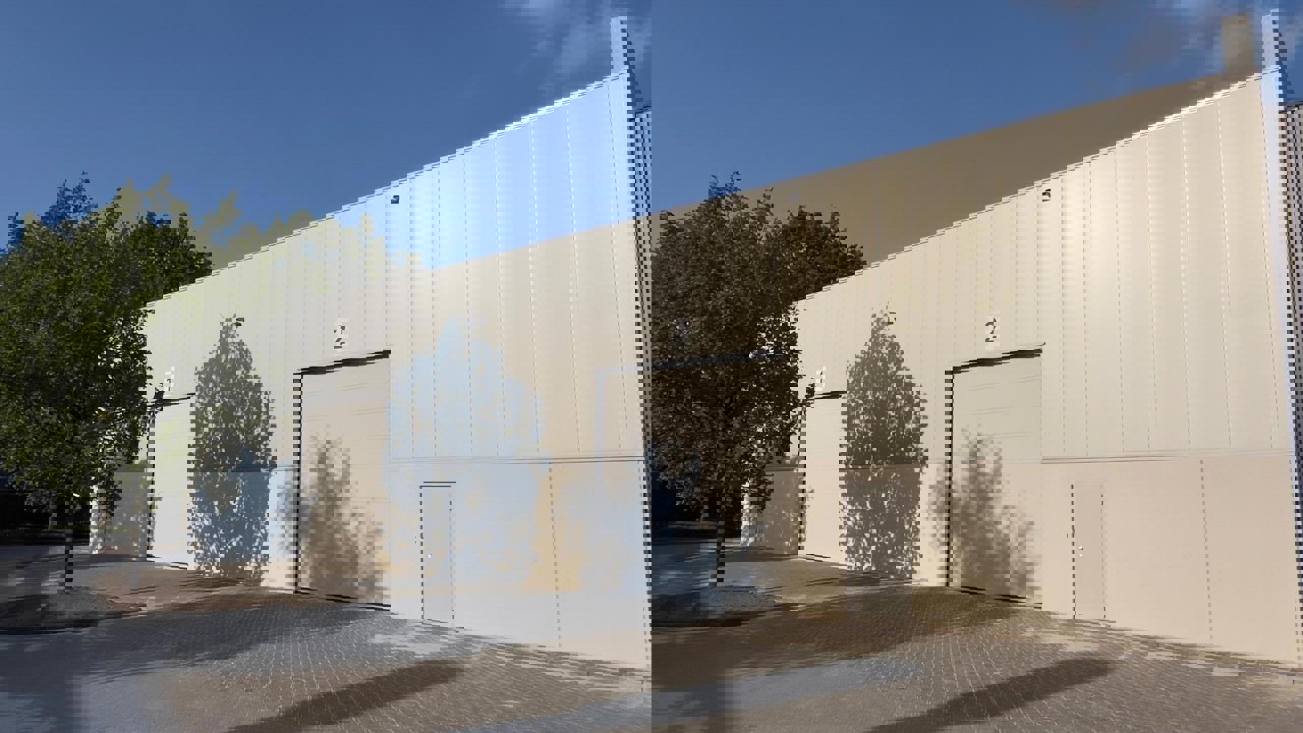 Nieuwbouw KMO-unit met 6 autostaanplaatsen te Beerse. foto 4