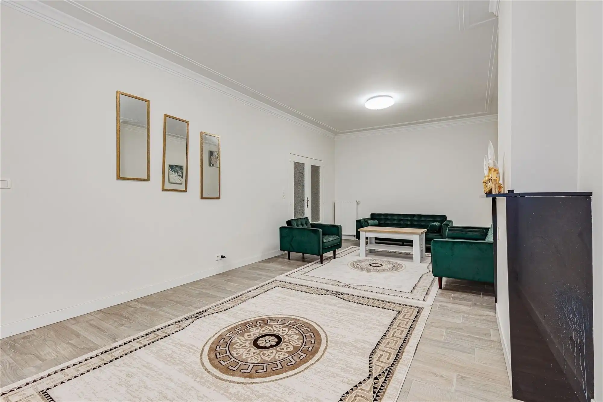 Vergund appartementsgebouw met 3 appt, handelsglvl en tuin in Merksem! foto 4