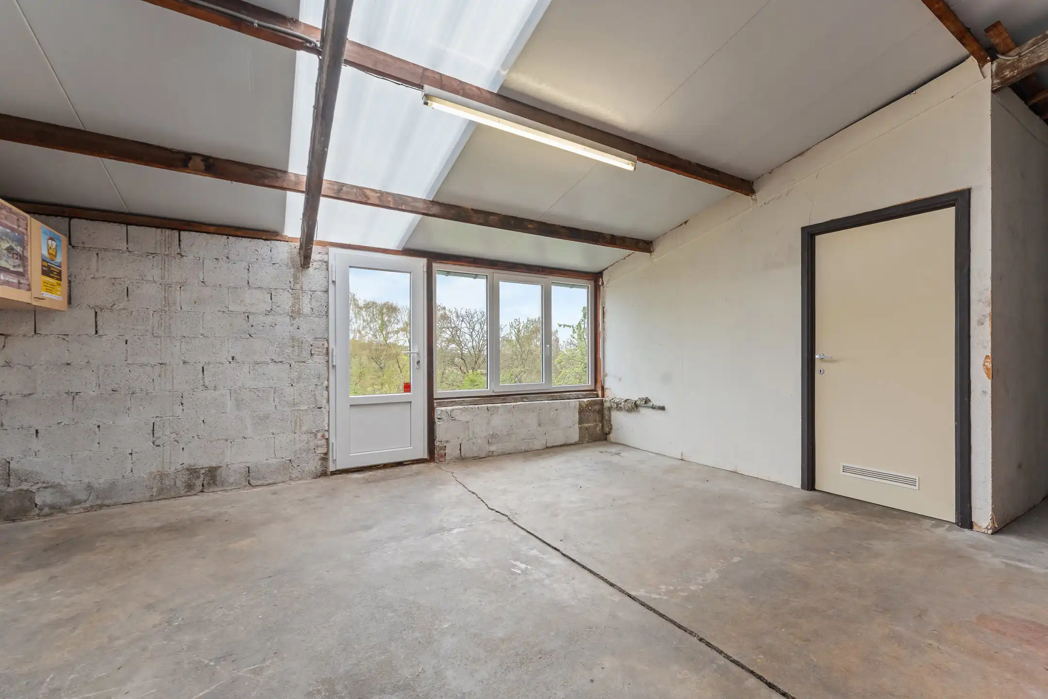 Woning met tal van mogelijkheden te Voeren. foto 10