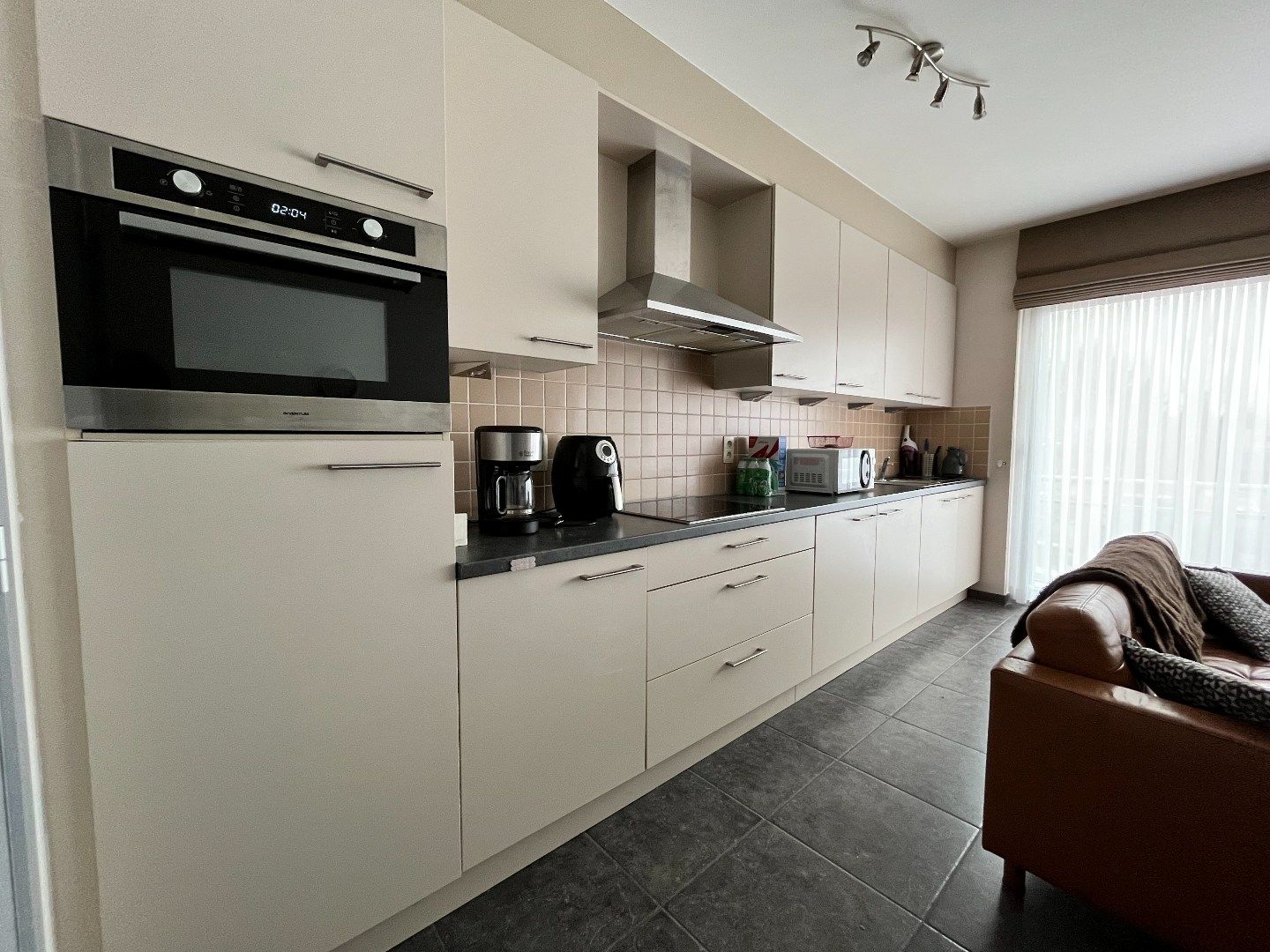 Comfortabel 2 slpk-appartement met terras en garage foto 8