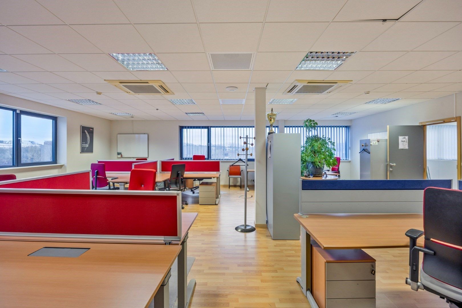 Kantoor te koop in het industriepark te Haasrode/Heverlee met 14 parkings - opp. 626 m² - verkoop van aandelen foto 11